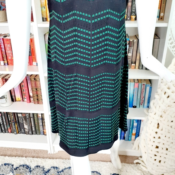 Knited Vintage Green and Black Modest Dress - Picture 5 of 7